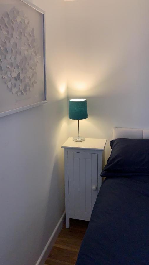 Lindas Free Parking Air Con Provisions Included * Brighton