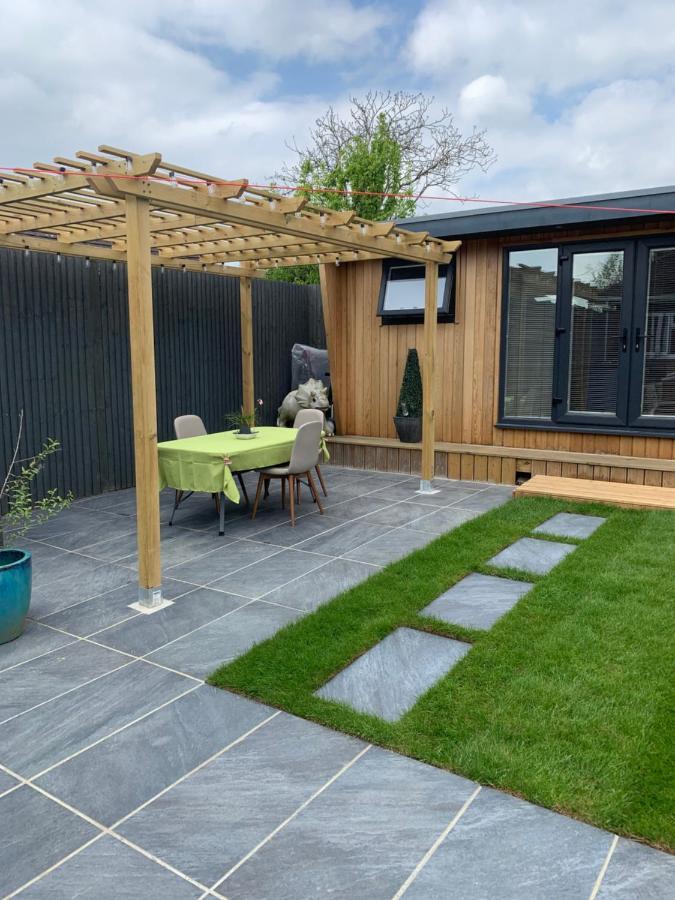 Holiday home Lindas Free Parking Air Con Provisions Included Brighton