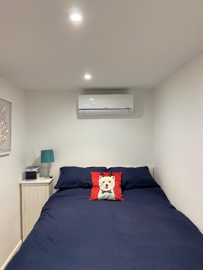 Lindas Free Parking Air Con Provisions Included Brighton