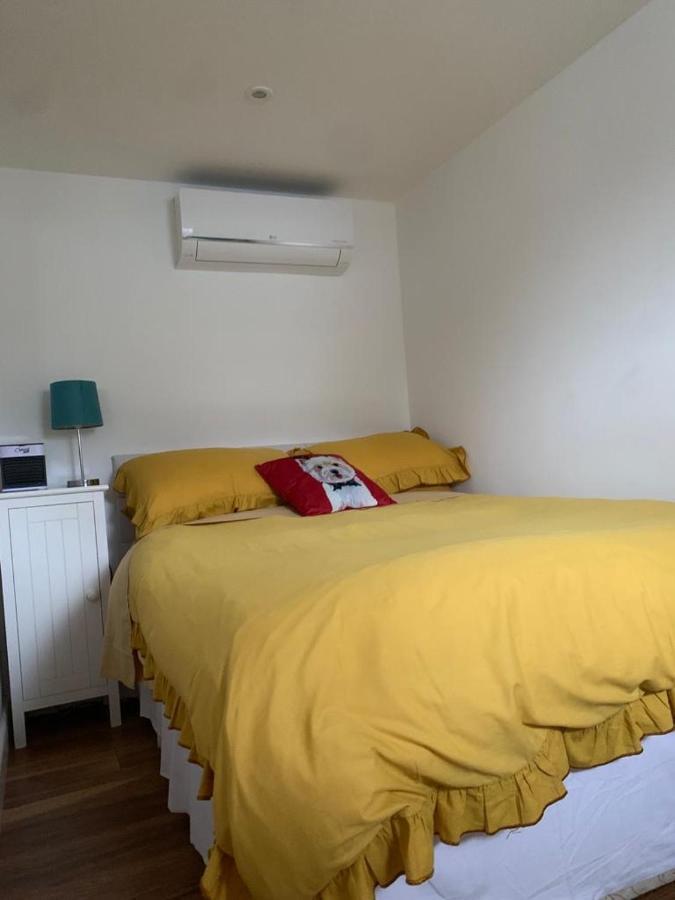 Lindas Free Parking Air Con Provisions Included Brighton