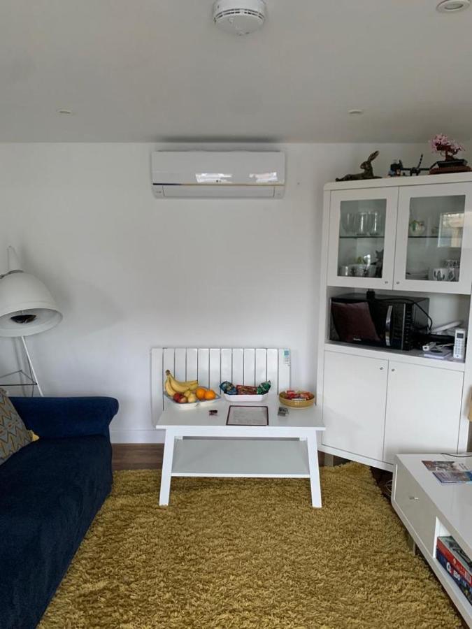Holiday home Lindas Free Parking Air Con Provisions Included *